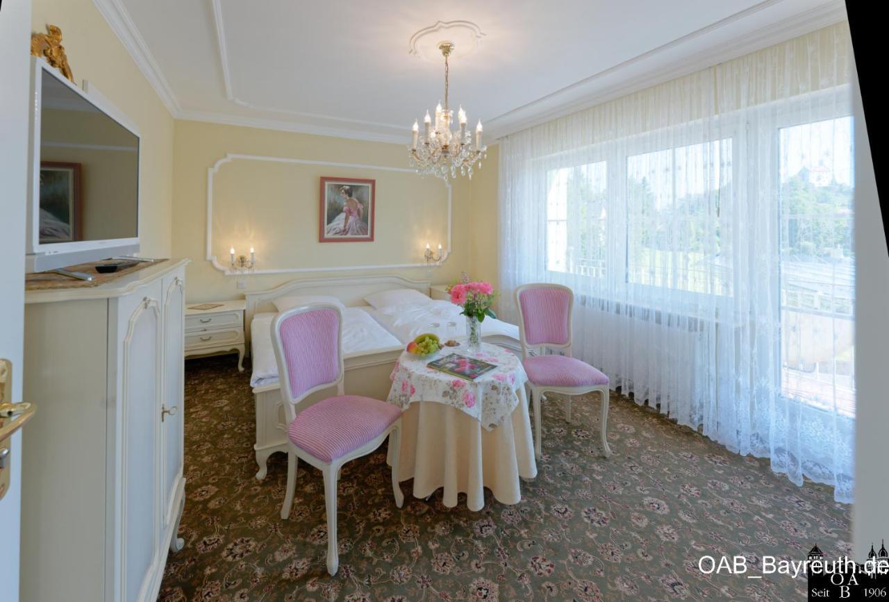 Hotel Garni Regina Гьосвайнщайн Екстериор снимка