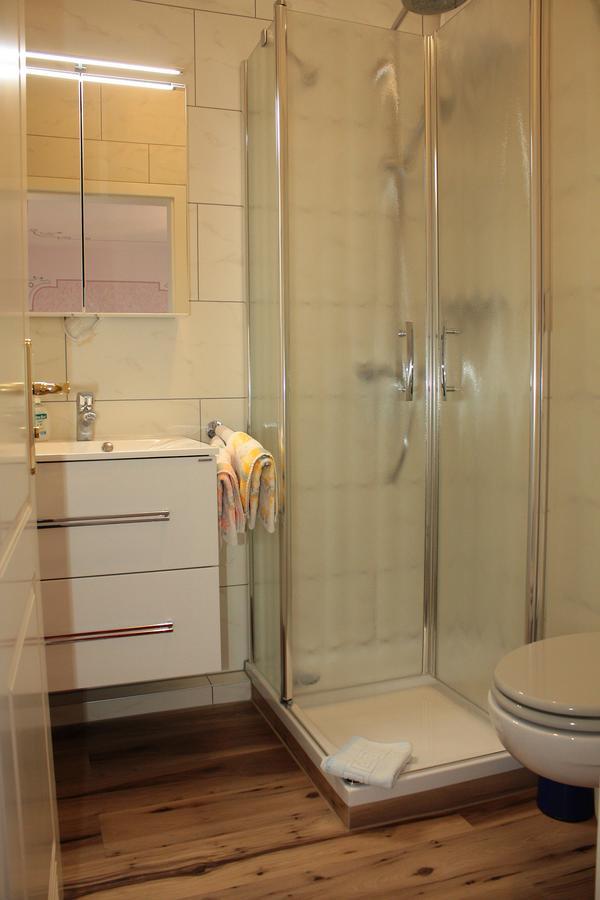 Hotel Garni Regina Гьосвайнщайн Екстериор снимка