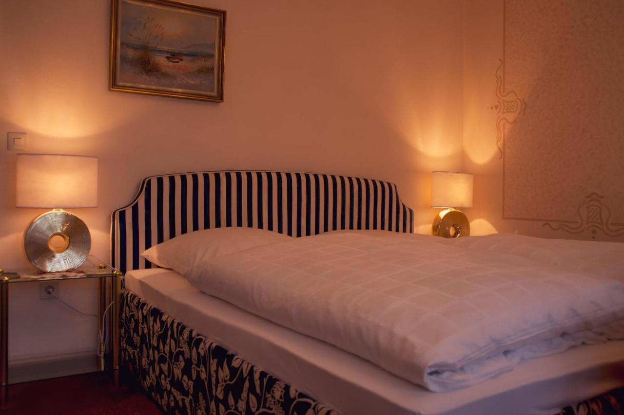 Hotel Garni Regina Гьосвайнщайн Екстериор снимка