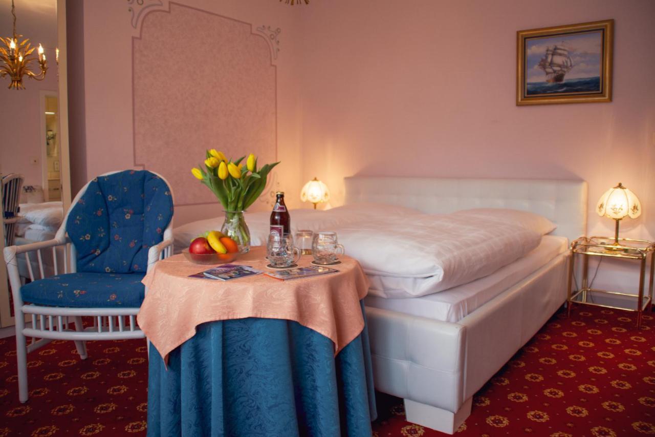Hotel Garni Regina Гьосвайнщайн Екстериор снимка